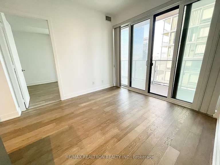 7 Grenville St #2601 — Photo 12