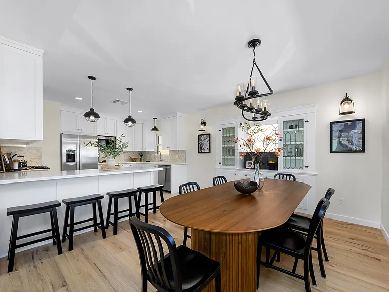 4062 Goldfinch St — Photo 32