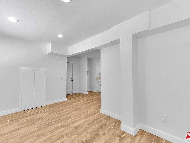 2820 Liberty Blvd #D — Photo 8