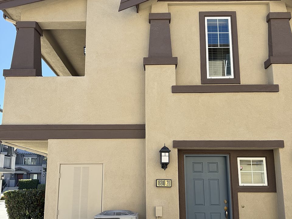 1st image of 16910 Bixby St Unit 20