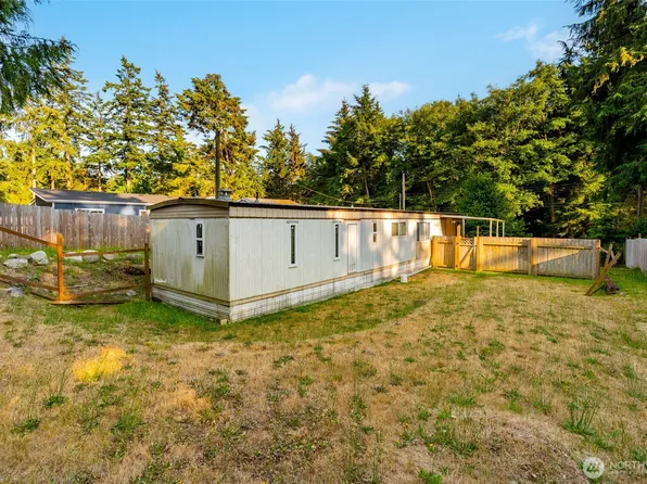 590 Ocean View Drive, Oak Harbor, WA 98277