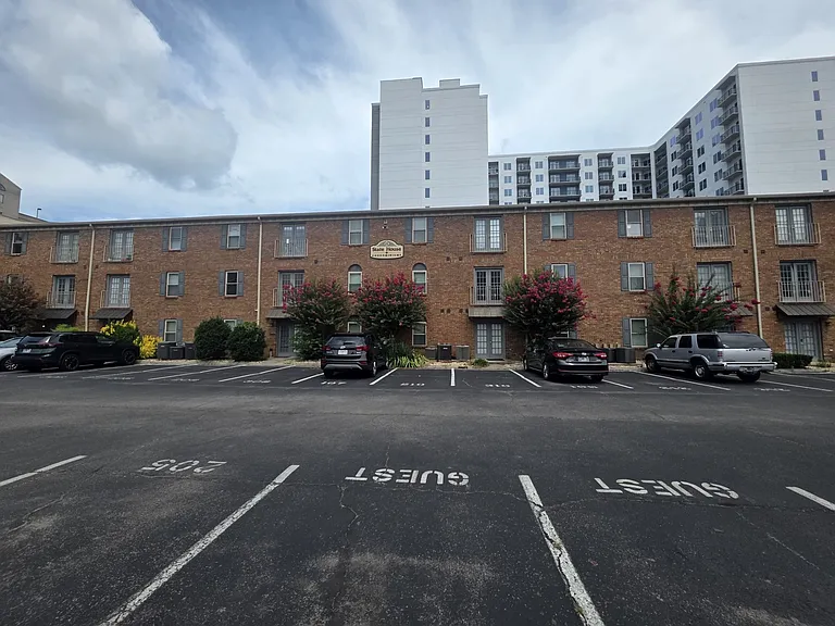 1808 State St #213 — Photo 1