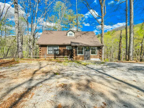230 Silver Maple Ln, Rabun Gap, GA 30568