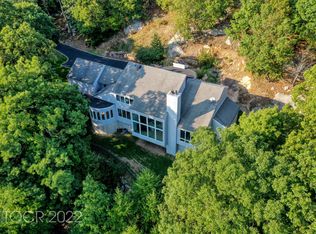 10 Beechwood Ln, Kinnelon, NJ 07405