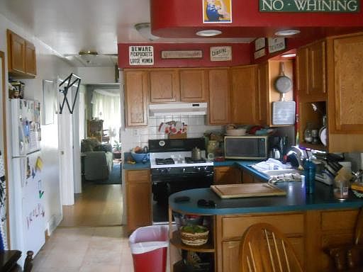 4th image of 10716 S Sacramento Ave