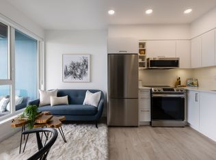 133 E 4th St #2B3D66D24, North Vancouver, BC V7L1H7