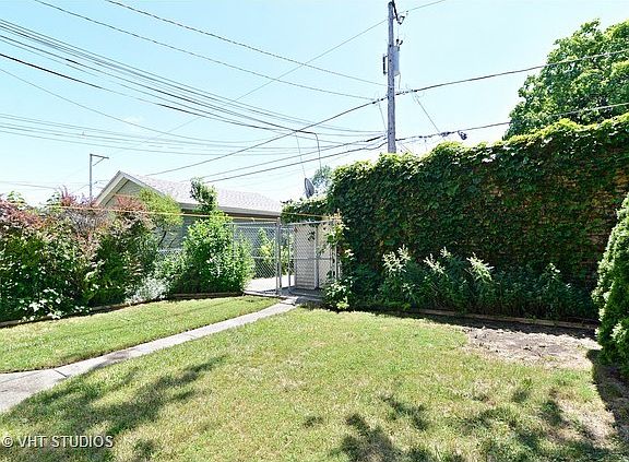 5th image of 3055 N Lockwood Ave