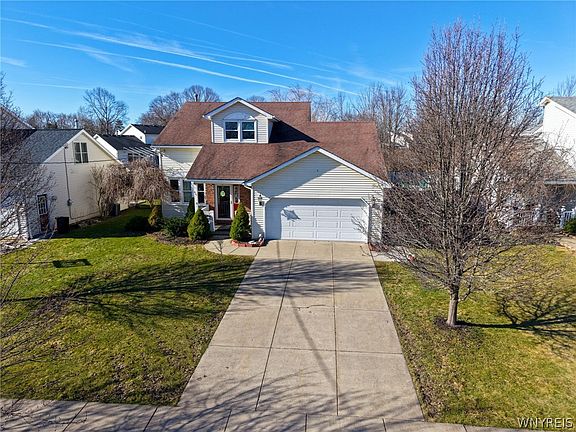 2nd image of 4746 Bay View Rd