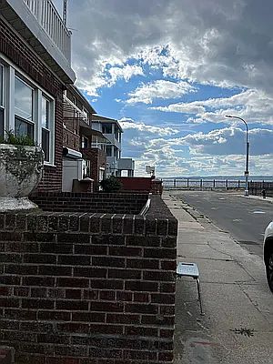 3rd image of 4813 Beach 48 St