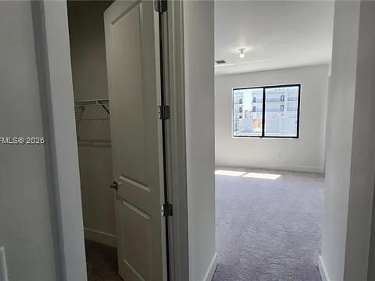 8119 NW 42nd St — Photo 22