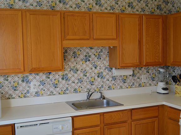 3rd image of 4127 Fountainside Ln Unit 101