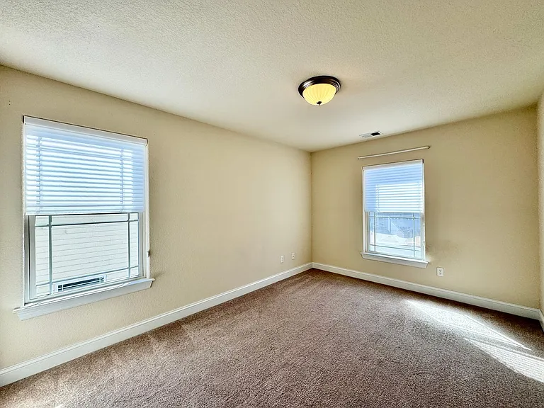 1532 Drumheller Dr — Photo 44