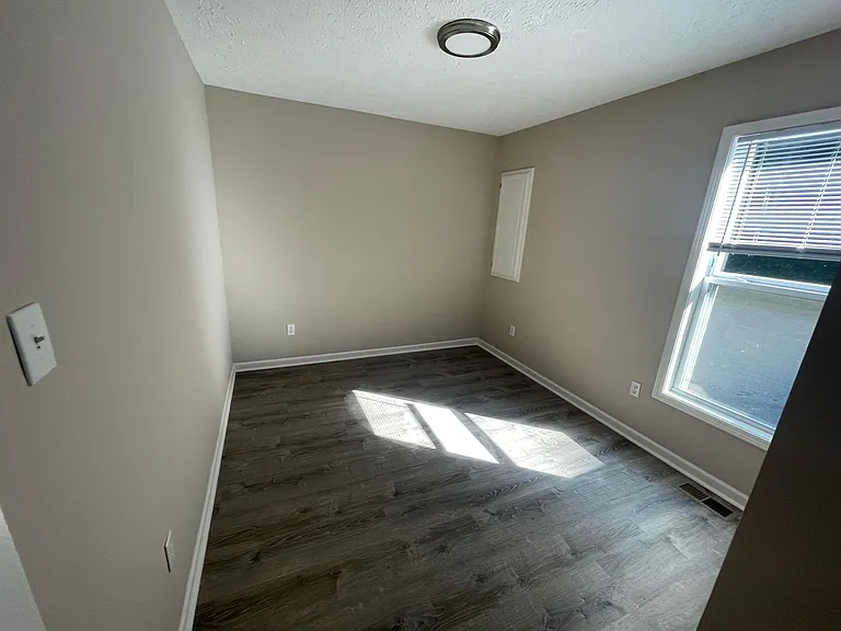 17 Tree Canopy Ln — Photo 11