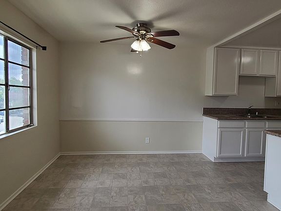 5th image of 1681 Amberwood Dr APT 201