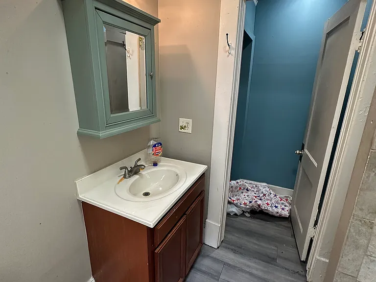 1446 Marion Pl — Photo 7