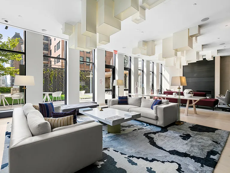 15 W 61st St #4M — Photo 9