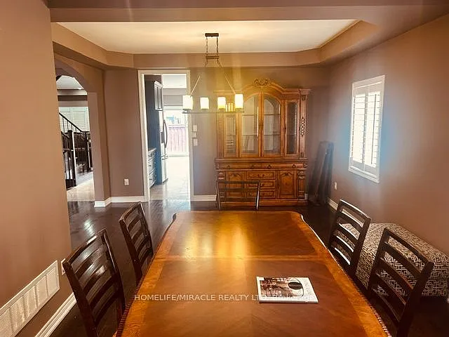 3 Lindyfalls Dr #UPPER LEVEL — Photo 11