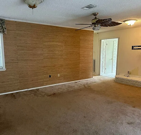 2208 Sprucewood Dr — Photo 11