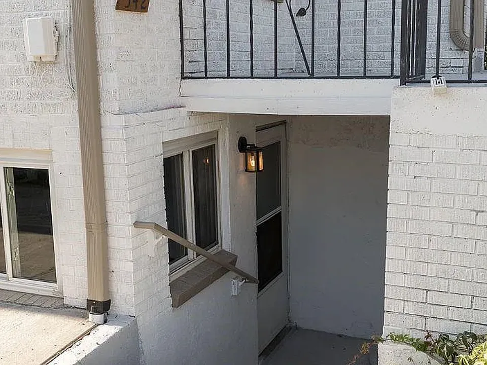 542 S Eaton St
