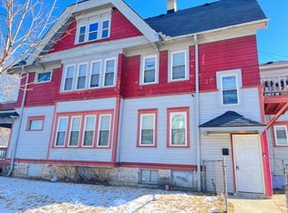 2577 N 45th St #3, Milwaukee, WI 53210