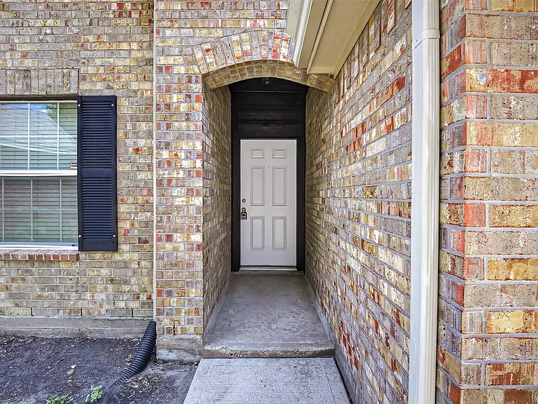 20707 Pine Rain Ct — Photo 5
