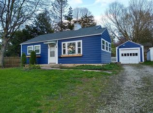 105 Fairview Ter, Jacksonville, IL 62650