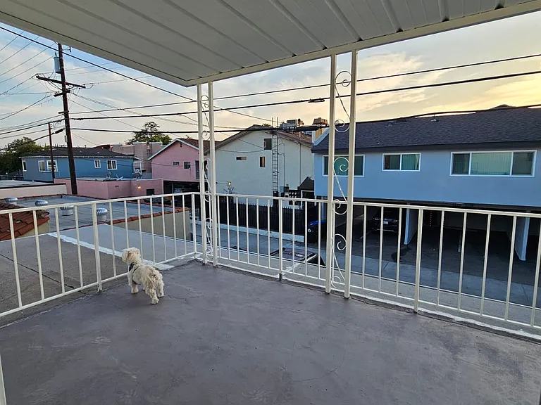 1117 Melrose Ave #8 — Photo 3