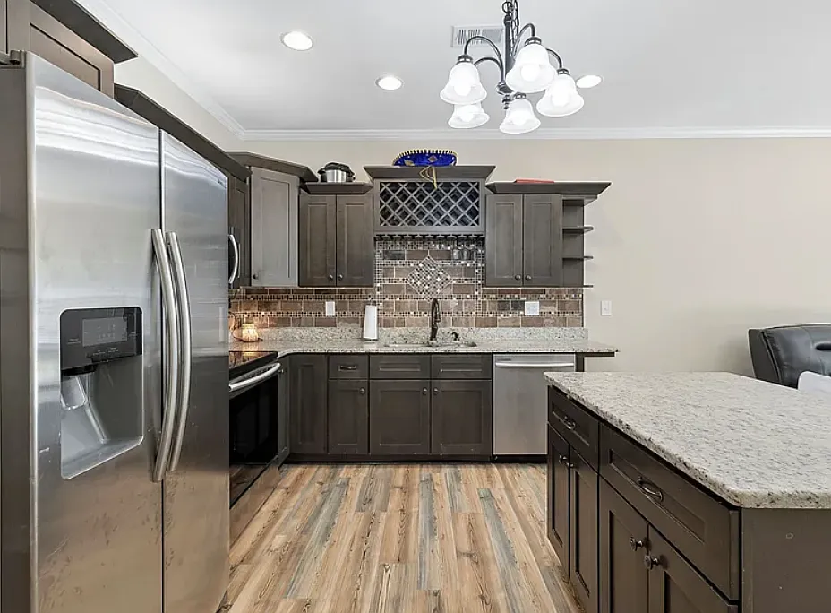 3 bed, 2.5 bath, 1658 sqft, $2,195 — Photo 3