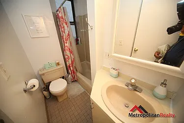Rented by Metropolitan Realty