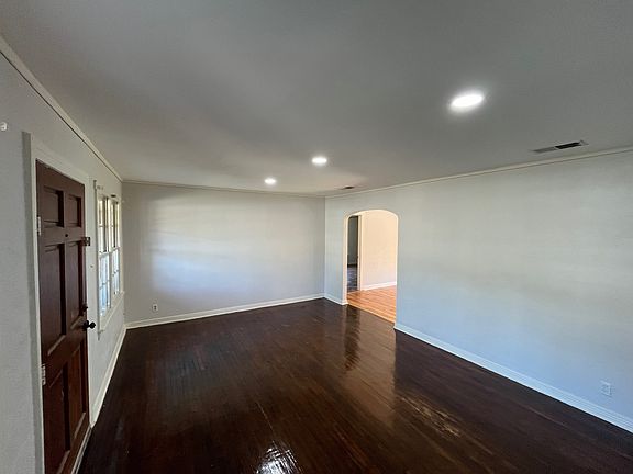 Living Room opposite wall
