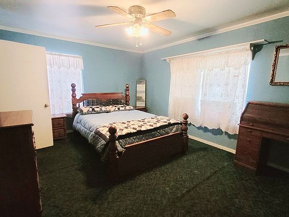 3rd image of 1405 E Park Ave