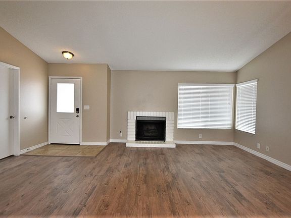 3rd image of 2349 Belvedere Dr