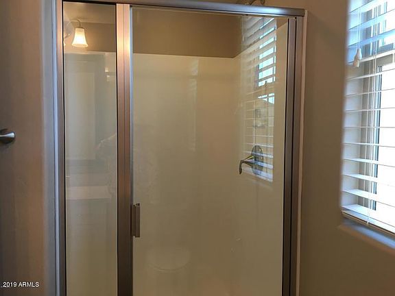 2nd image of 928 W Zion Way