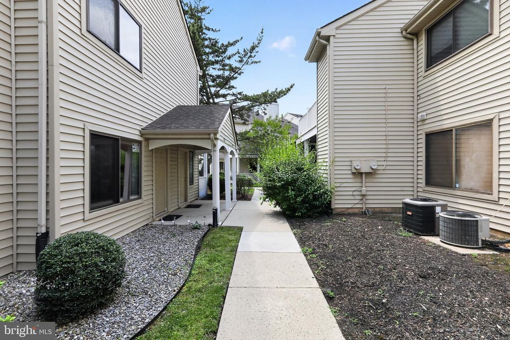 503 Gregorys Way, Voorhees, NJ - View 4