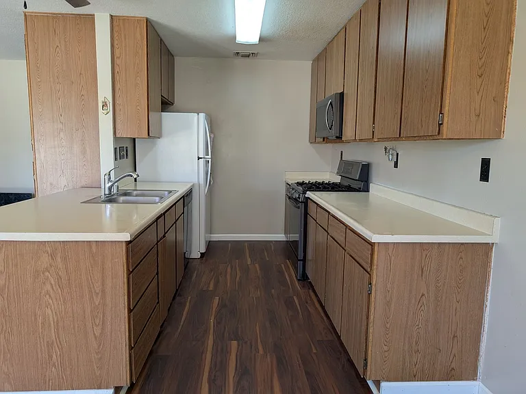 27535 Lakeview Dr #70 — Photo 12