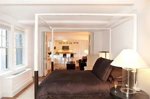 Rented by Douglas Elliman | media 20