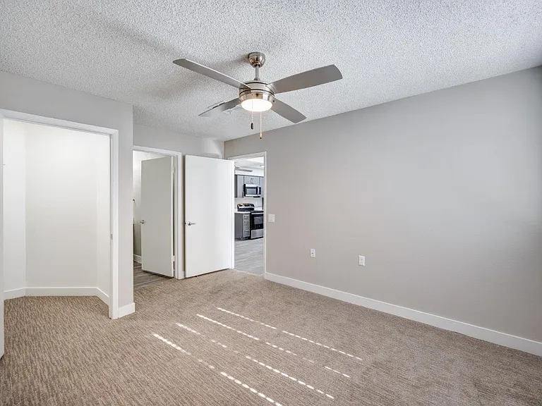 5400 Vistas — Photo 14