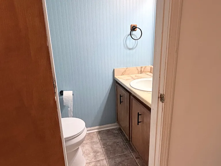 4717 Ridge Rd #A — Photo 4