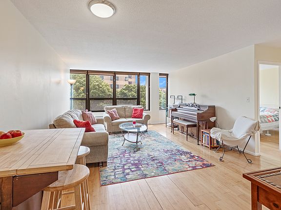 2nd image of 5100 N Marine Dr APT 3J