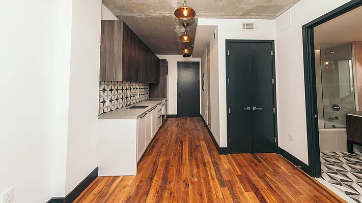 Rented by Nooklyn NYC LLC | media 124