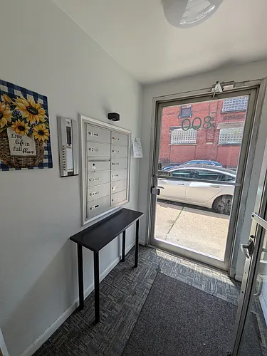 800 Main St Photo 1