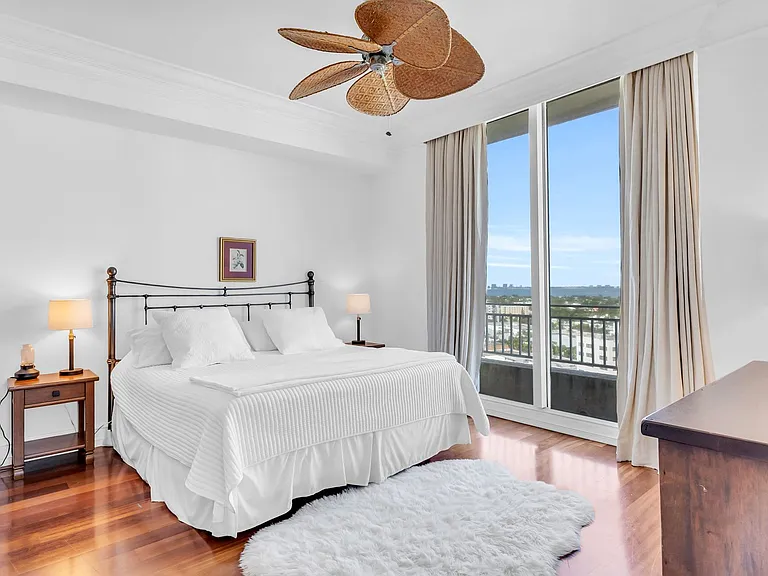 791 Crandon Blvd #Penthouse 4 — Photo 11