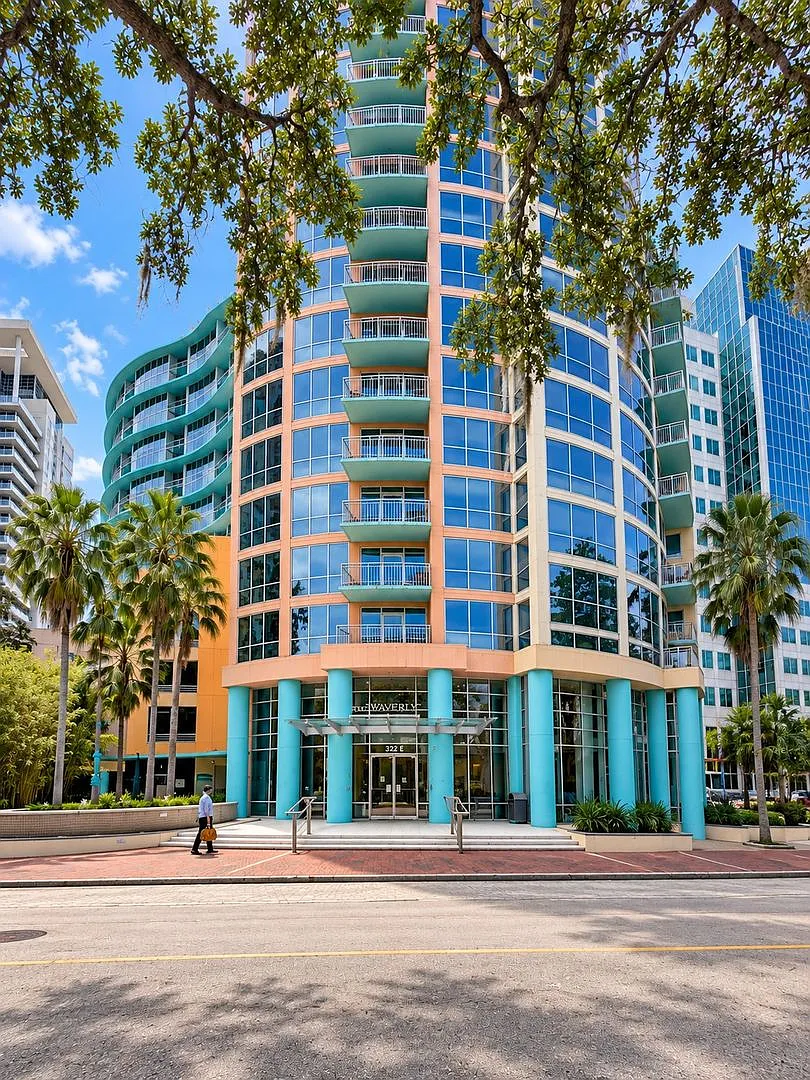 Available Now - Downtown Orlando — Photo 1