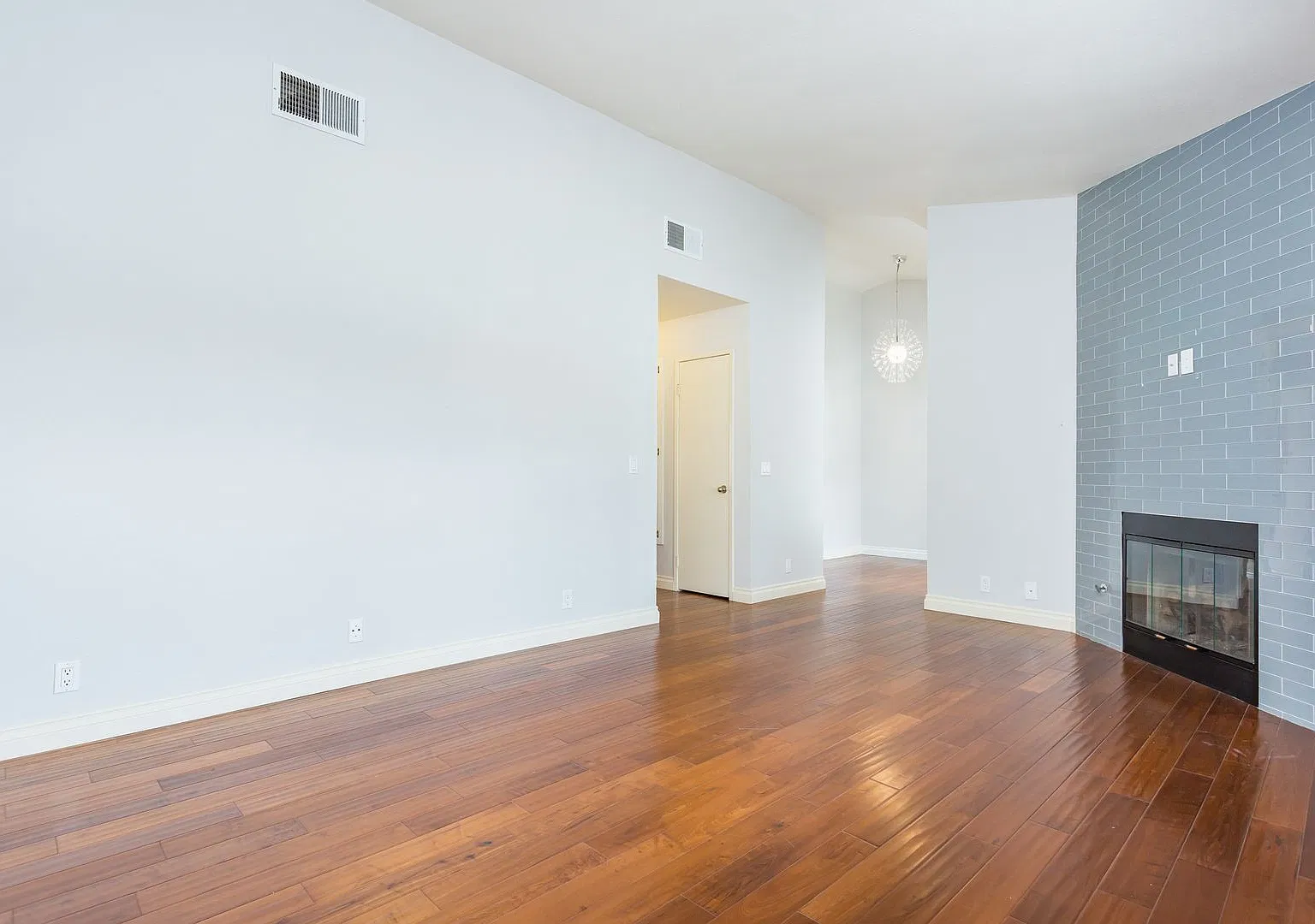4666 Utah Street — Photo 2