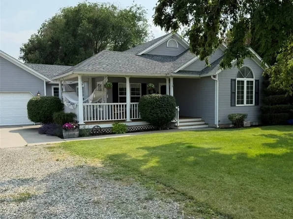 432 5th Avenue, Oroville, WA 98844