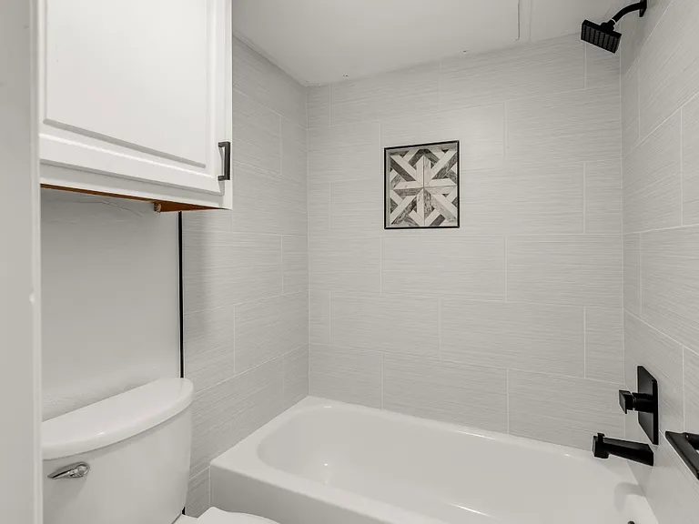 11560 N May Ave #207 — Photo 6