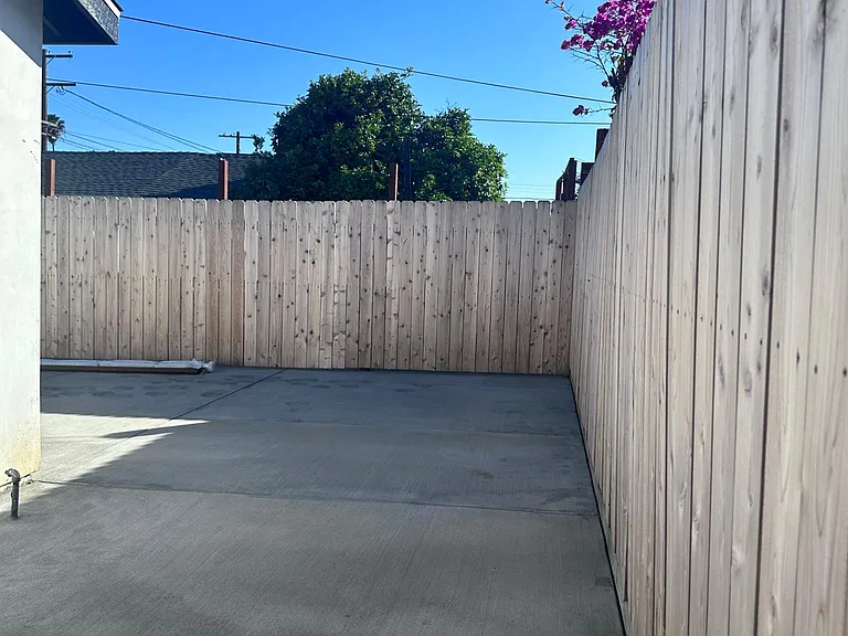 14768 San Fernando Mission Blvd — Photo 8