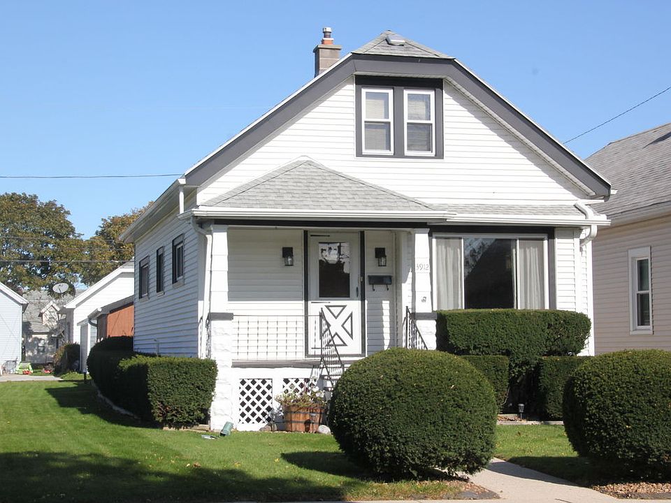 1st image of 3912 E Edgerton Ave