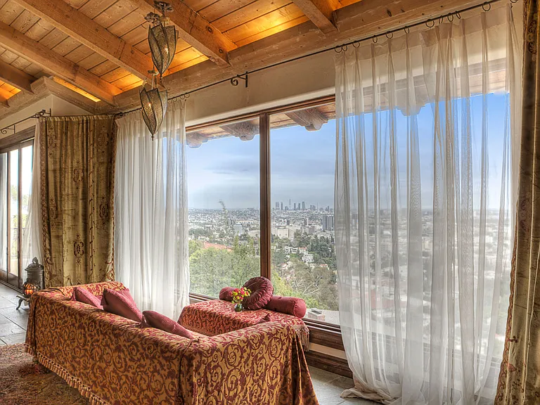 6925 Los Tilos Rd — Photo 11