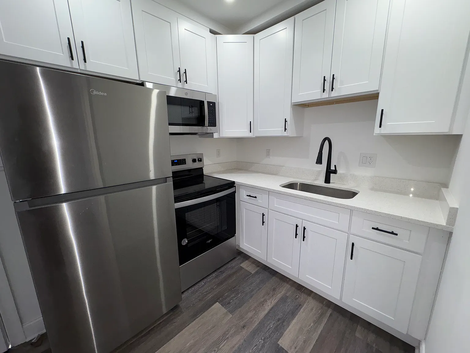 Studio, 500 sqft, $1,945 — Photo 1